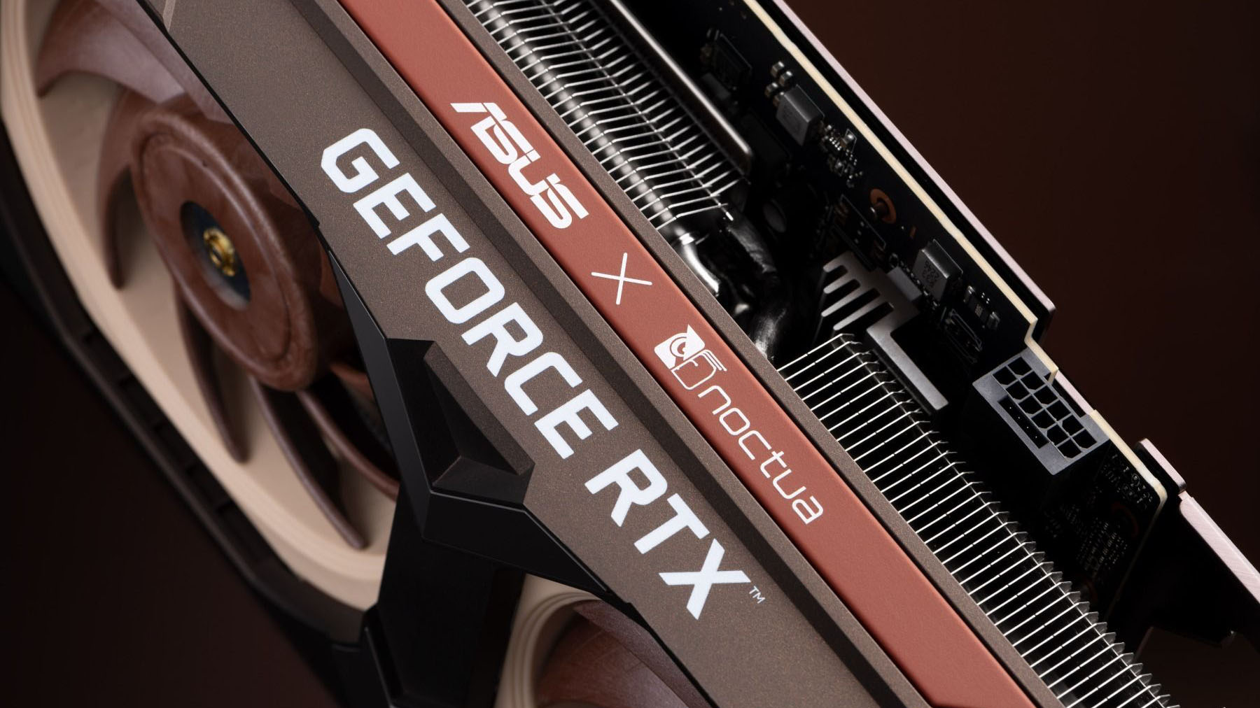 Представлена ASUS GeForce RTX 4080 SUPER Noctua OC Edition — огромный кулер на 4 слота и частота до 2640 МГц